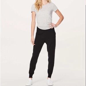 Lululemon Meant To Move Pant 27" Size 8